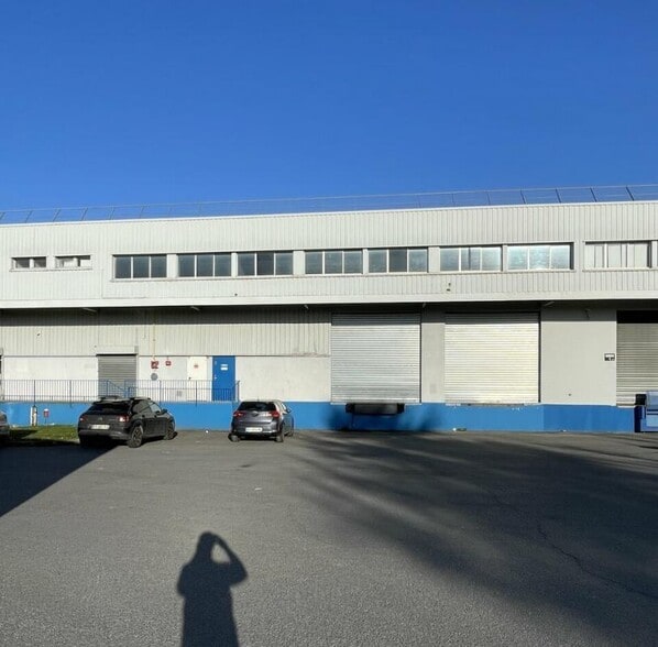 Industriel/Logistique dans Goussainville à louer - Photo de l’immeuble – Image 1 sur 6