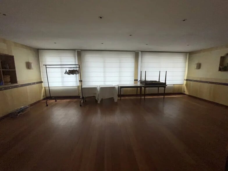 Local commercial dans Épernay à vendre - Photo de l’immeuble – Image 3 sur 11