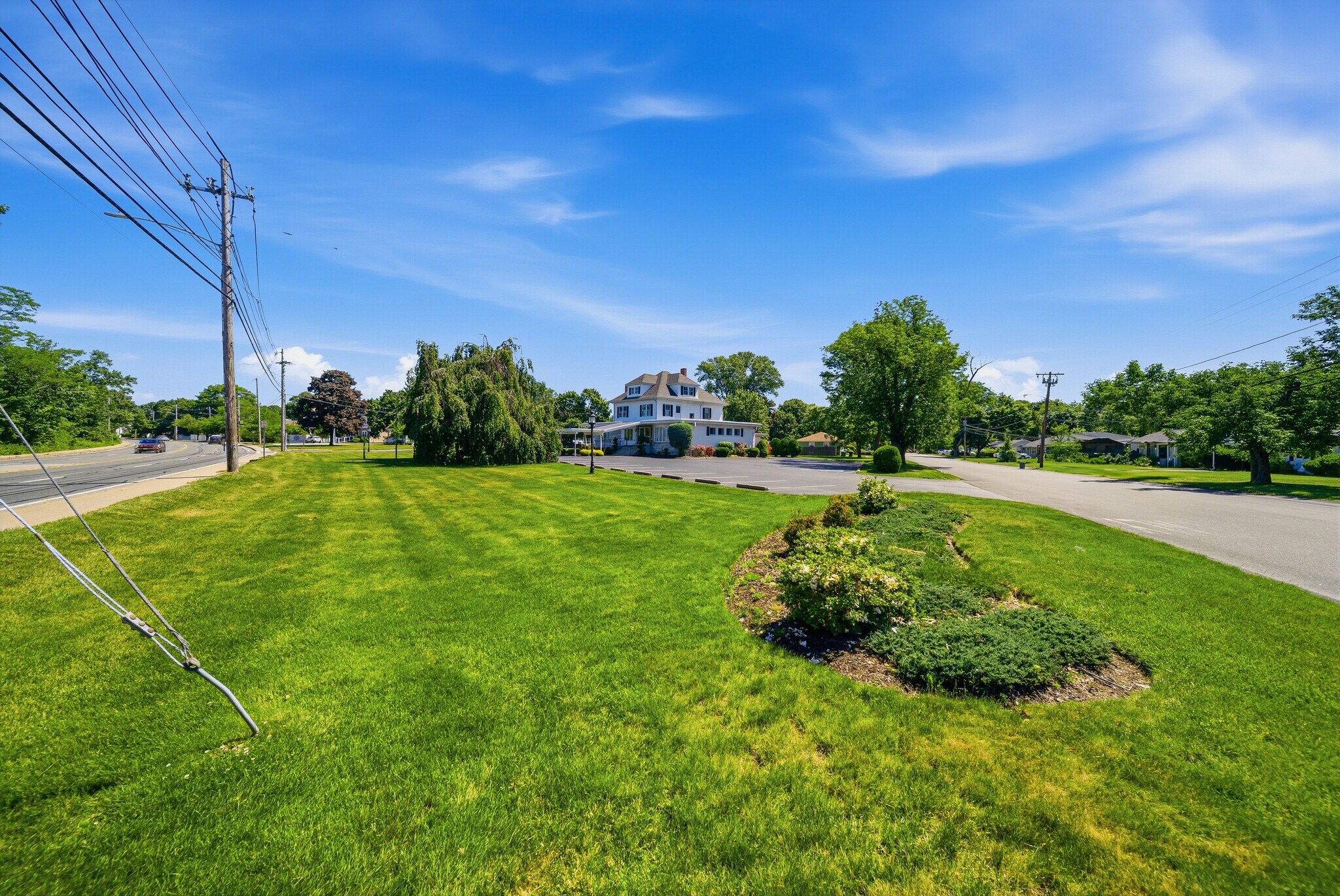 982 Warwick Ave, Warwick, RI à vendre Photo de l’immeuble– Image 1 sur 12