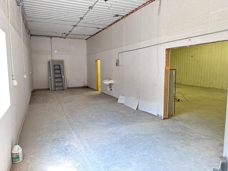 5110 W M-72, Traverse City, MI à louer - Photo de l’immeuble – Image 2 sur 16
