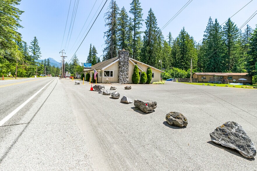 7461 MT Baker Hwy, Deming, WA à vendre - Photo de l’immeuble – Image 2 sur 41