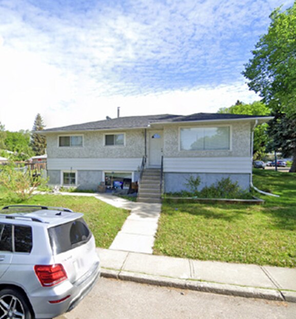 1912 10 Av NE, Calgary, AB à louer Photo de l’immeuble– Image 1 sur 5