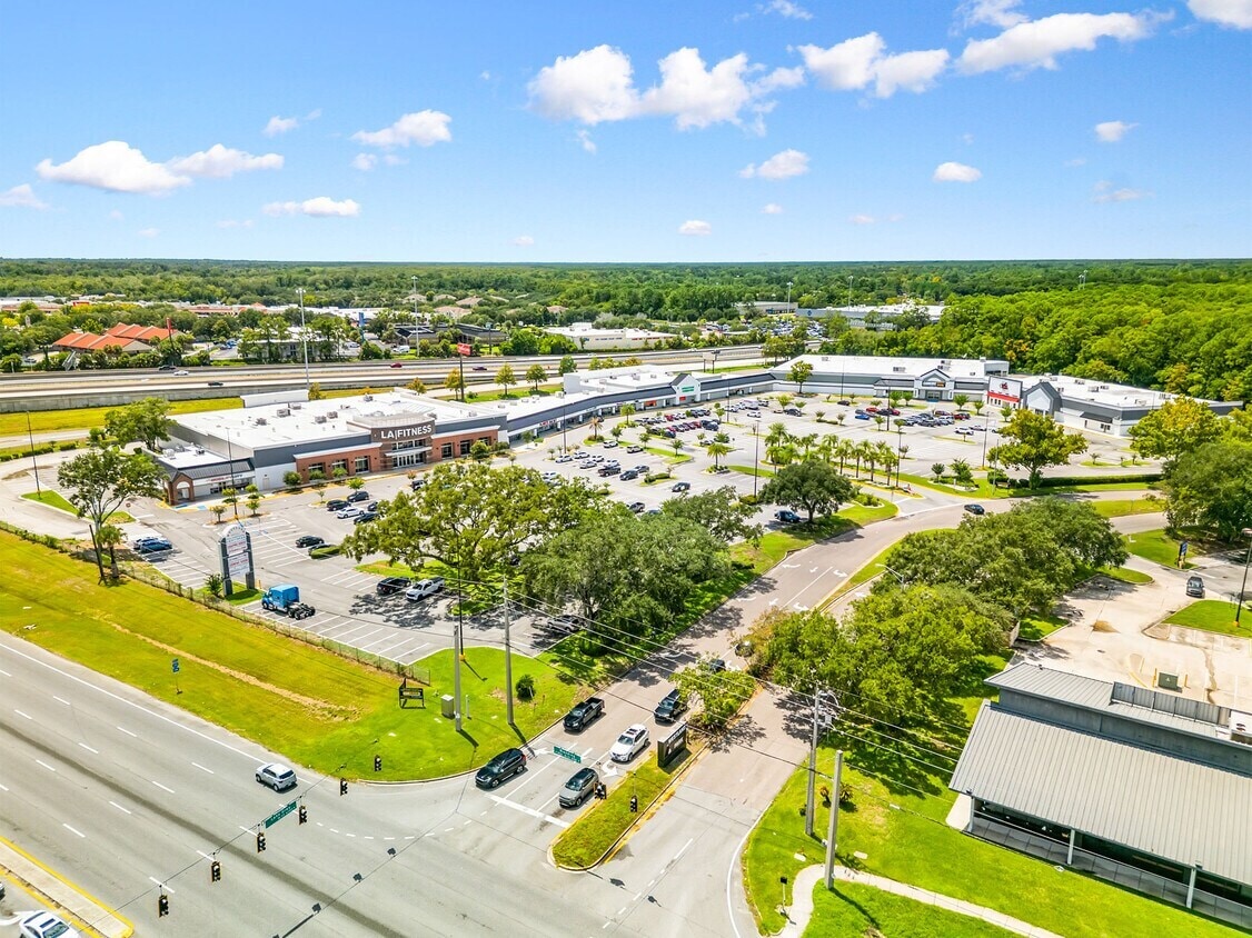6000 Lake Gray Blvd, Jacksonville, FL à louer Photo principale– Image 1 sur 20