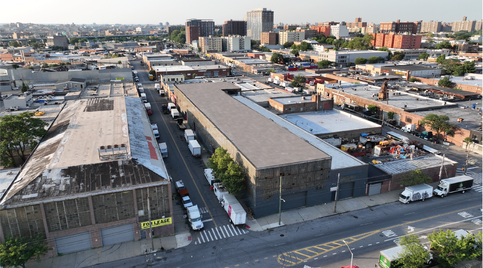 1181 Oak Point Ave, Bronx, NY à louer - Aérien – Image 2 sur 4