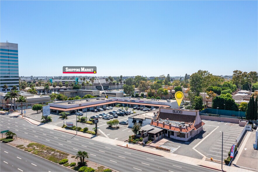 16871 Beach Blvd, Huntington Beach, CA à vendre - Photo de l’immeuble – Image 1 sur 13