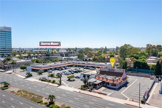 Plus de détails pour 16871 Beach Blvd, Huntington Beach, CA - Local commercial à vendre