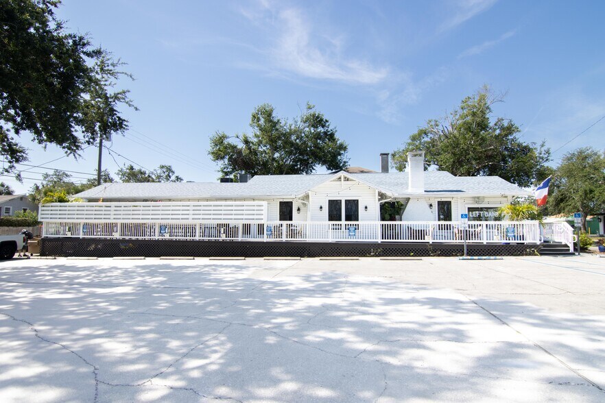 1225 Dr Martin Luther King Jr St N, Saint Petersburg, FL à louer - Photo de l’immeuble – Image 3 sur 9