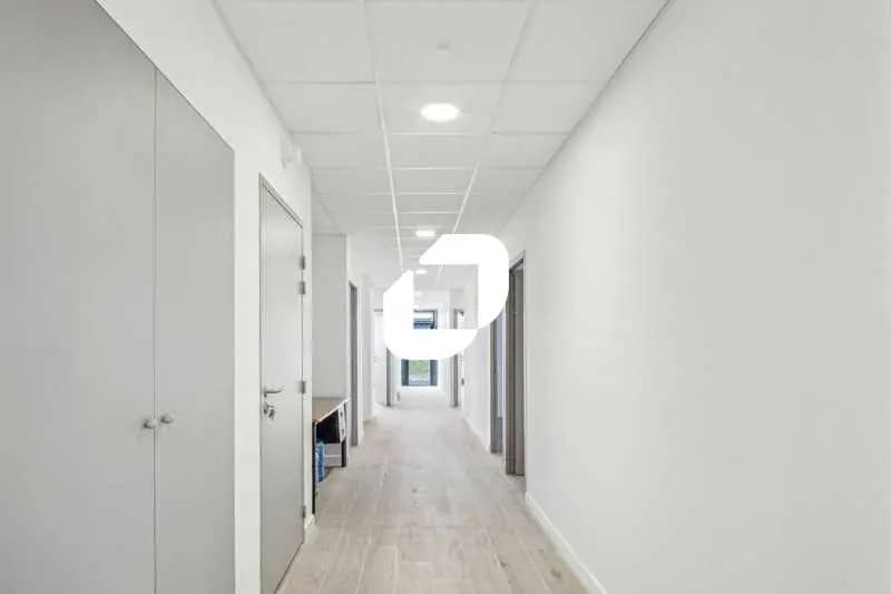 Bureau dans Saint-Pathus à louer - Photo de l’immeuble – Image 3 sur 16