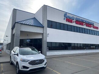Plus de détails pour 41800 Executive Dr, Harrison Township, MI - Industriel/Logistique à louer