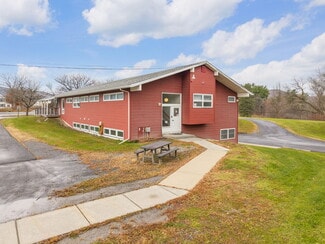 Plus de détails pour 4956 NY-30, Schoharie, NY - Spécialisé à vendre