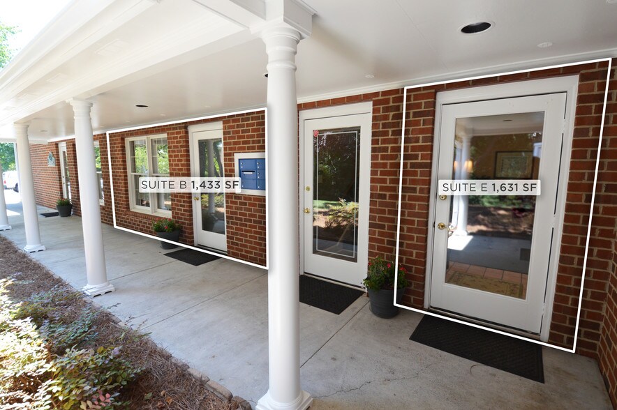 3809 Forrestgate Dr, Winston-Salem, NC à louer - Photo de l’immeuble – Image 3 sur 12