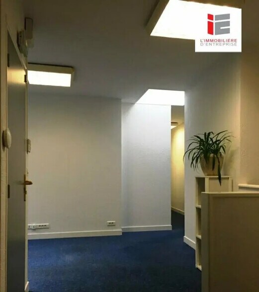 Bureau dans Lorient à louer - Photo de l’immeuble – Image 3 sur 11