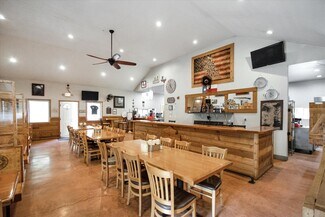 Plus de détails pour 3710 Waterwood Pass, Elmendorf, TX - Local commercial à vendre