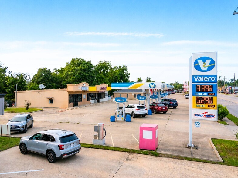 1555 N 16th St, Orange, TX à vendre - Photo de l’immeuble – Image 2 sur 7