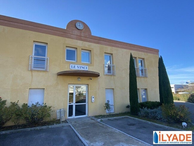 Plus de détails pour 1140 Rue André Ampère, Aix-en-Provence - Bureau à vendre