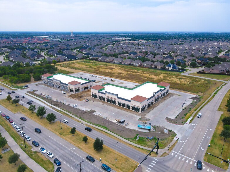 2484 Stonebrook Pky, Frisco, TX à louer - Photo de l’immeuble – Image 3 sur 12