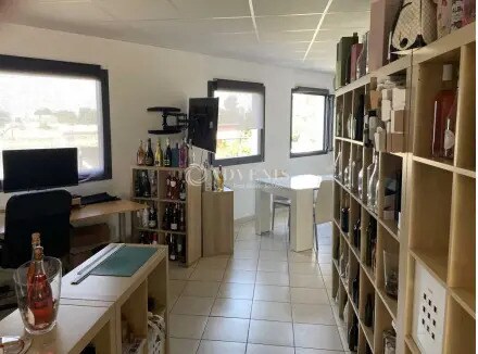 Bureau dans Béziers à vendre - Photo de l’immeuble – Image 3 sur 5