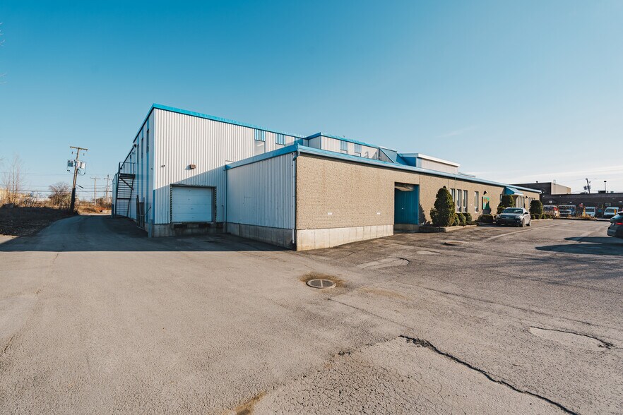 2080 Rue Monterey, Laval, QC à vendre - Photo de l’immeuble – Image 2 sur 3