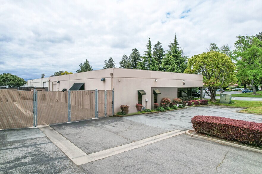 1160 mountain view alviso Rd, Sunnyvale, CA à louer - Photo de l’immeuble – Image 2 sur 15