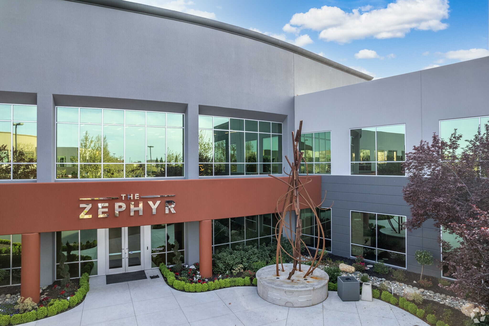 1025 Creekside Ridge Dr, Roseville, CA à louer Photo principale– Image 1 sur 13