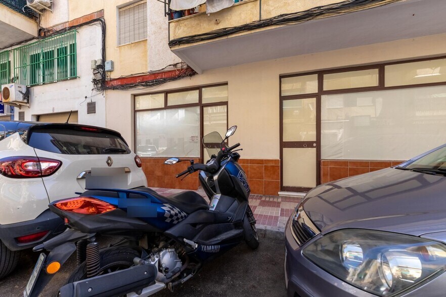 Local commercial dans Marbella, Málaga à vendre - Photo de l’immeuble – Image 1 sur 15