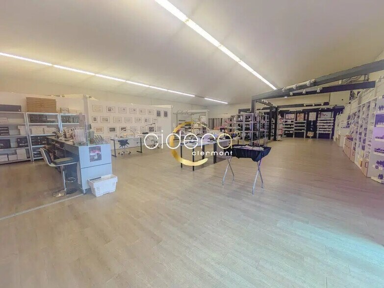 Local commercial dans COURNON-D'AUVERGNE à louer - Photo de l’immeuble – Image 2 sur 7