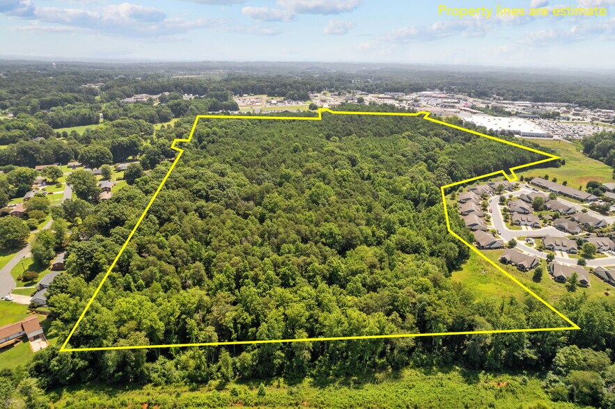 44.60 44.60 Acres Campbell Ridge, King, NC à vendre - Photo de l’immeuble – Image 3 sur 10