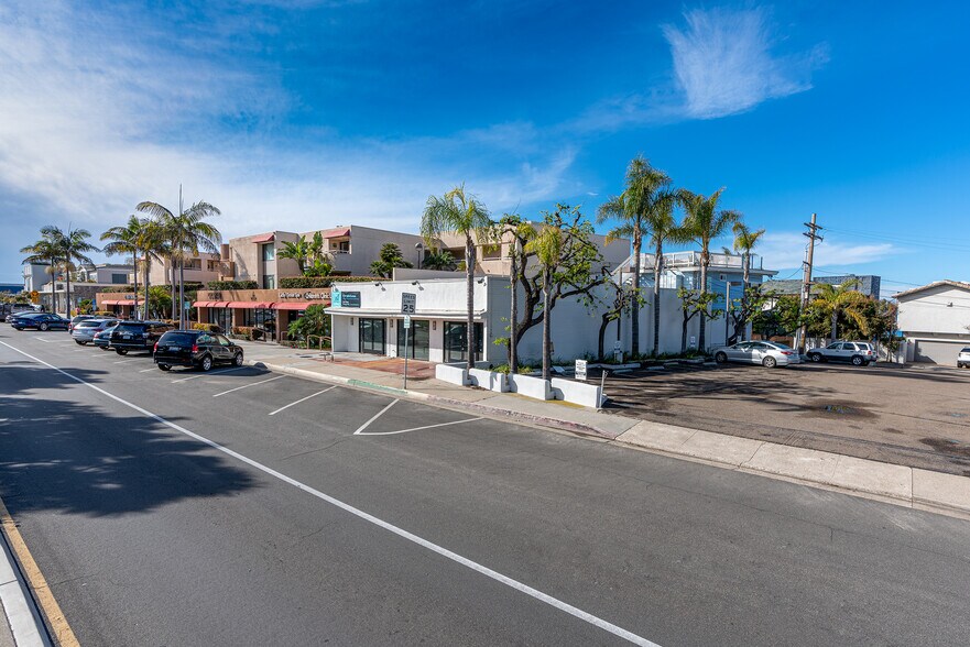 5724-5726 La Jolla Blvd, La Jolla, CA à louer - Photo de l’immeuble – Image 2 sur 7