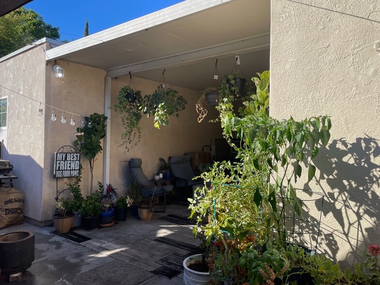 9143 Campo Rd, Spring Valley, CA à vendre - Photo principale – Image 1 sur 23