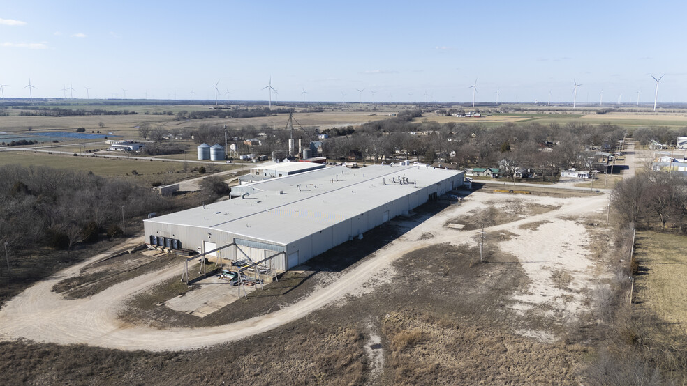 100 Center St, Galesburg, KS à vendre - Aérien – Image 2 sur 13