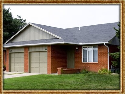 302 N Evergreen Ln, Wichita, KS à vendre - Photo de l’immeuble – Image 2 sur 15