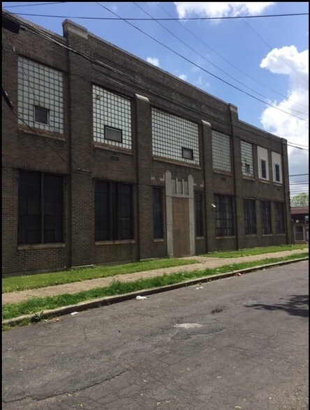1420 Crestmont Ave, Camden, NJ à vendre - Photo de l’immeuble – Image 3 sur 25