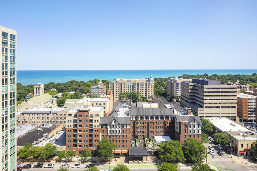 1603 Orrington Ave, Evanston, IL à louer - Photo de l’immeuble – Image 2 sur 9
