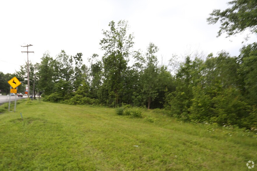 5565 Millersport Hwy, East Amherst, NY à vendre - Photo de l’immeuble – Image 2 sur 2