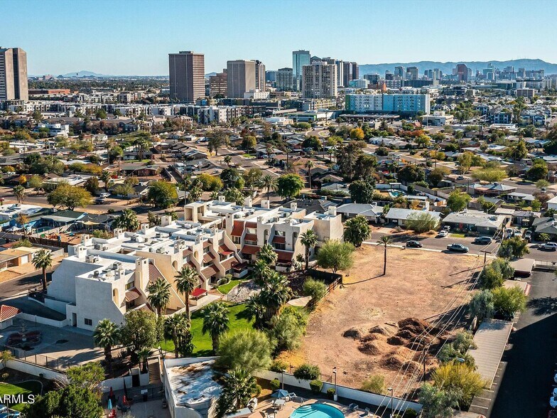 520 W Glenrosa Ave, Phoenix, AZ à vendre - Photo de l’immeuble – Image 2 sur 12