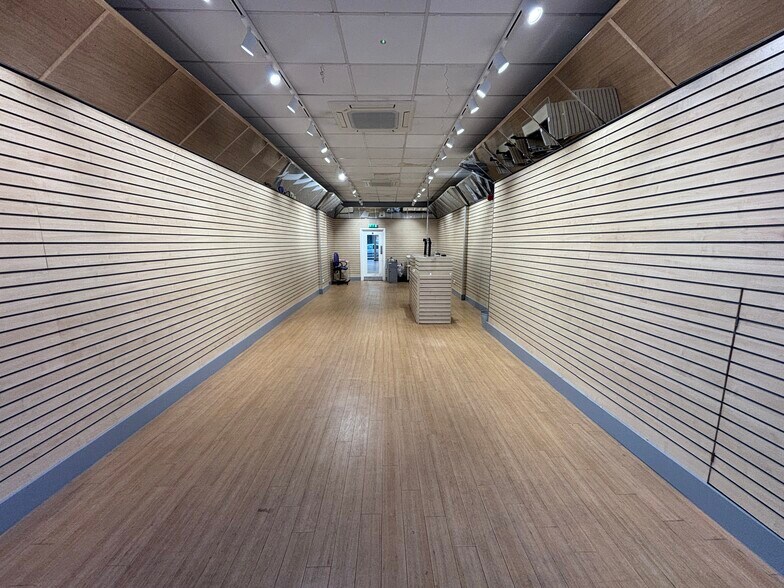 214-218 High St, Ayr à louer - Photo de l’immeuble – Image 2 sur 3