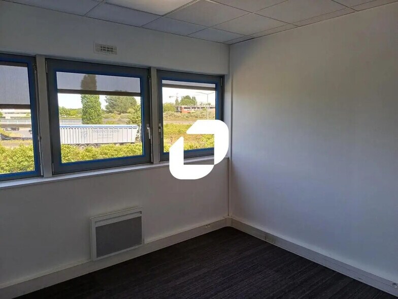 Bureau dans Saint-Herblain à louer - Photo de l’immeuble – Image 2 sur 7