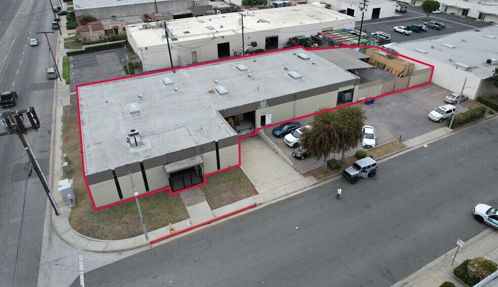 7350 Adams St, Paramount, CA à vendre - Photo de l’immeuble – Image 3 sur 5