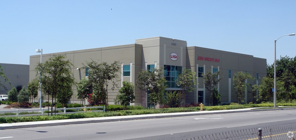 14266 Euclid Ave, Chino, CA à louer - Photo principale – Image 1 sur 3