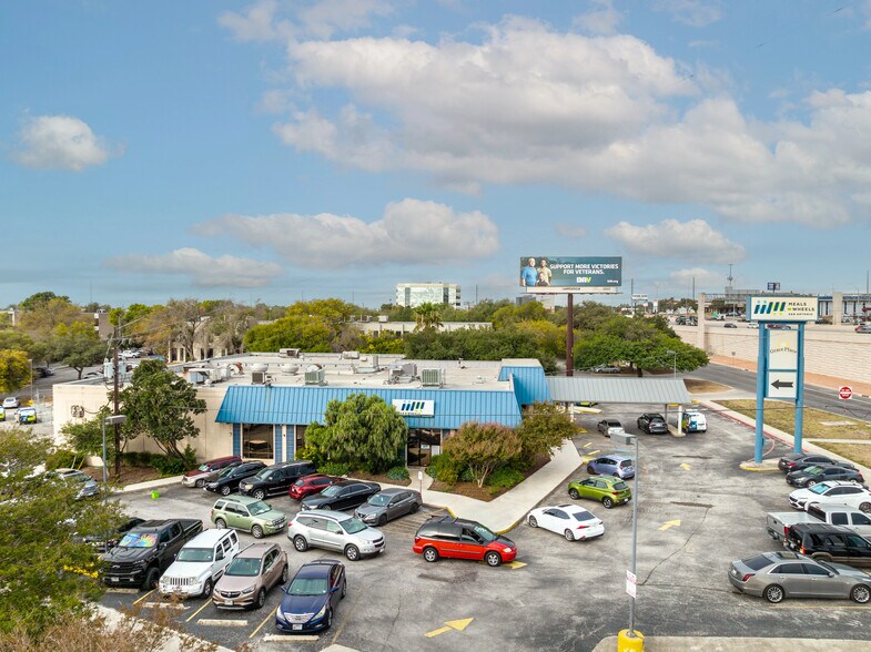 4306 NW Loop 410, San Antonio, TX à vendre - Photo de l’immeuble – Image 3 sur 34