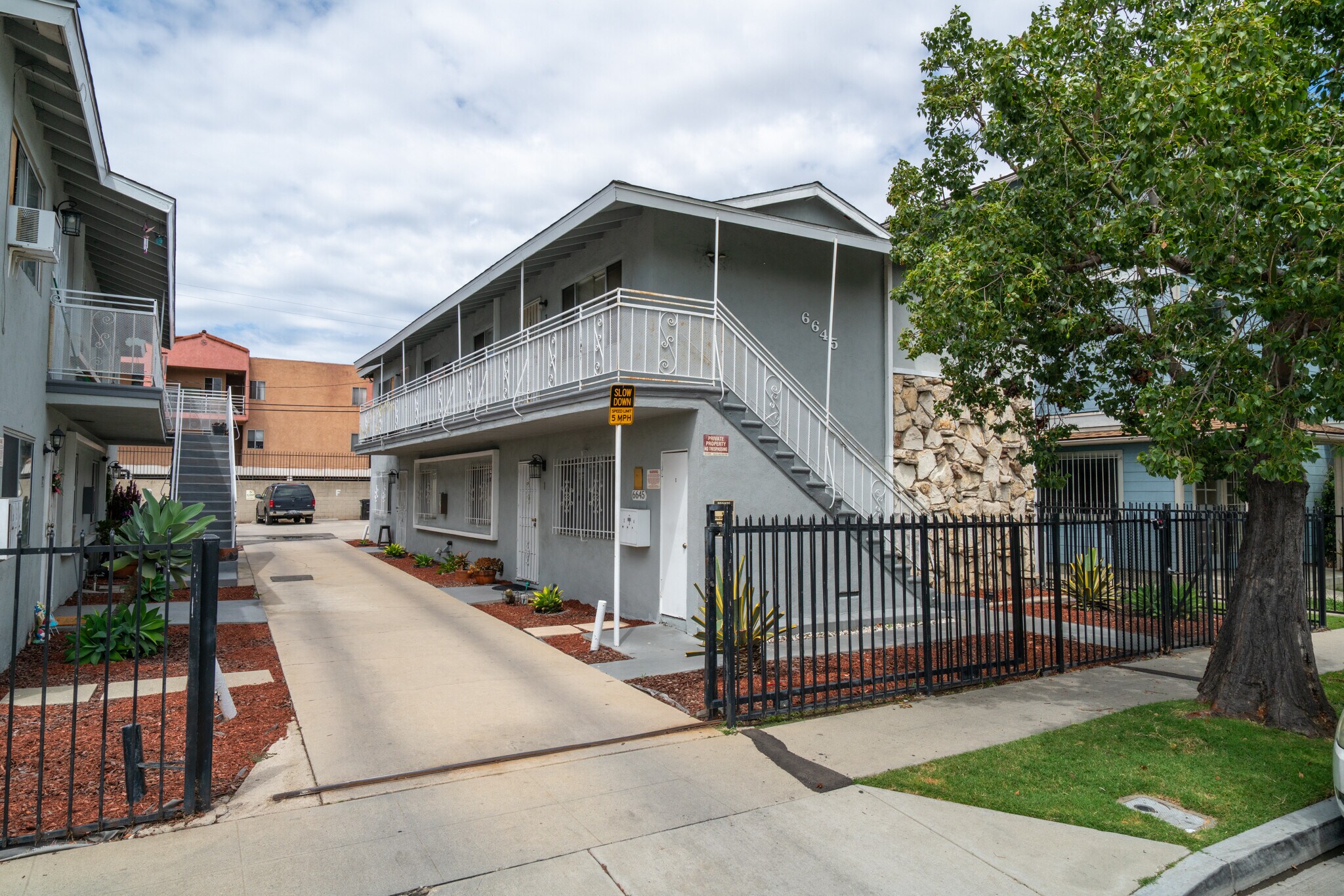 6645 Hammond Ave, Long Beach, CA à vendre Photo principale– Image 1 sur 10