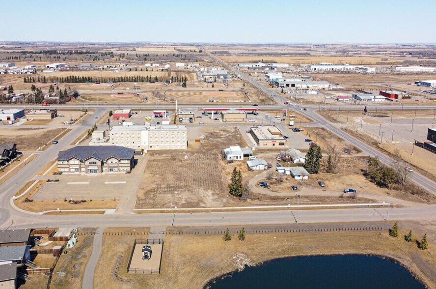 4060 41 St, Lloydminster, SK à vendre - Photo principale – Image 1 sur 2