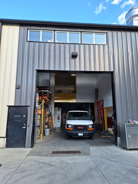 7431 Industrial Rd, Lantzville, BC à vendre - Photo de l’immeuble – Image 2 sur 39
