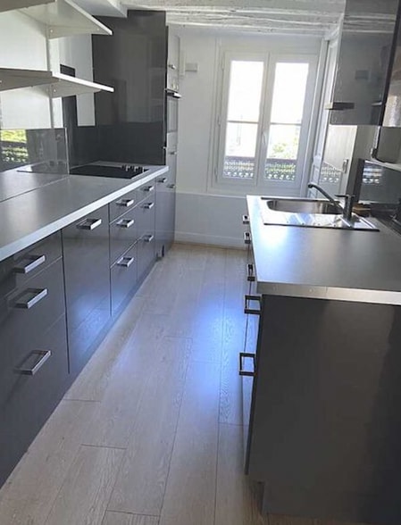18 Rue De Penthièvre, Paris à louer - Photo de l’immeuble – Image 2 sur 6