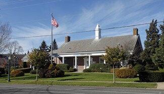 Plus de détails pour 65 Nugent St, Southampton, NY - Local commercial à louer