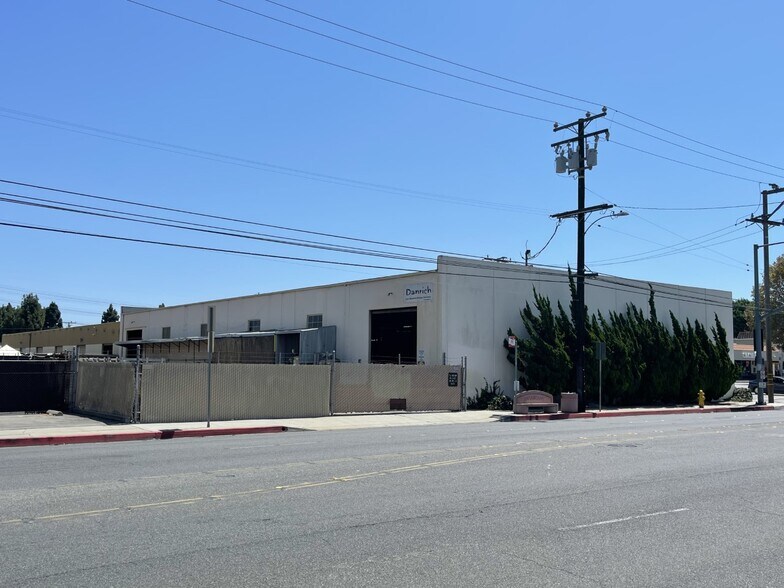 7001 Jackson St, Paramount, CA à louer - Photo de l’immeuble – Image 2 sur 6