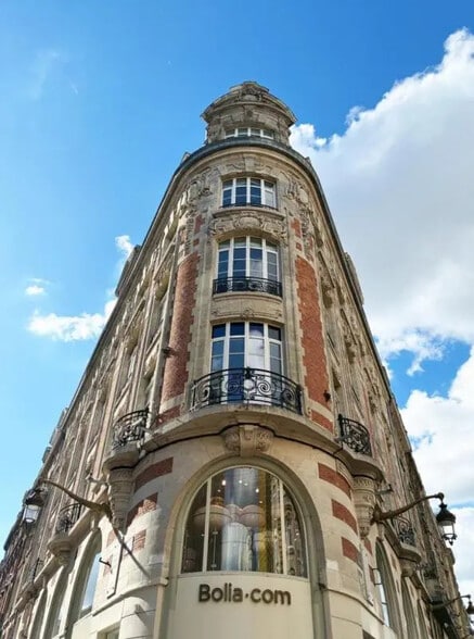 19 Rue Des Ponts De Comines, Lille à louer - Photo de l’immeuble – Image 3 sur 5