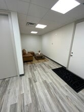 750 11th St SW, Calgary, AB à louer Photo intérieure– Image 1 sur 7