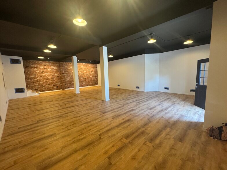 19 Morris Ave, Springfield, NJ à louer - Photo de l’immeuble – Image 3 sur 11