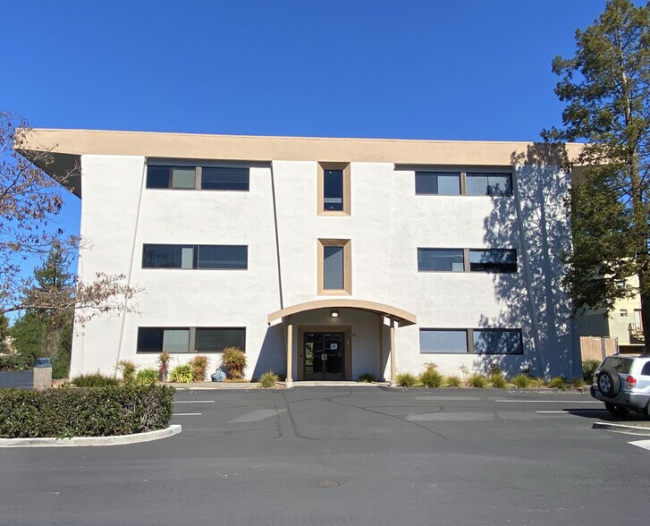 2 Padre Pky, Rohnert Park, CA à louer - Photo de l’immeuble – Image 3 sur 5